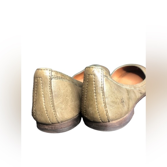 Frye Sage Green Round Toe Flats Size 8 - Picture 9 of 9